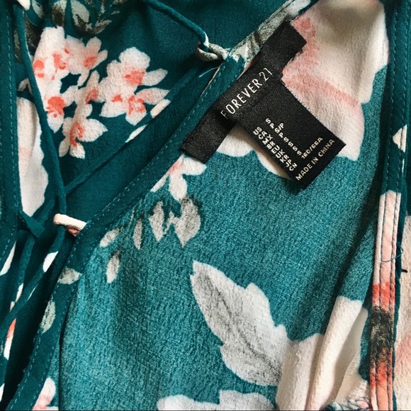 Forever21 Floral Print Romper - Picture 4 of 5
